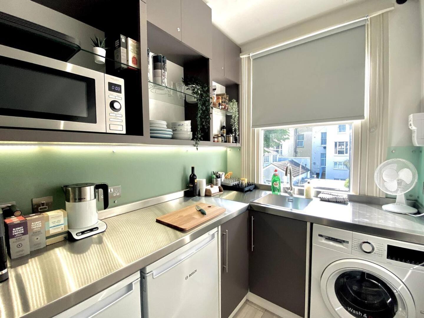 Apt 08 Beachside Beauty Central Studio Steps From Cafes Hove Exteriér fotografie